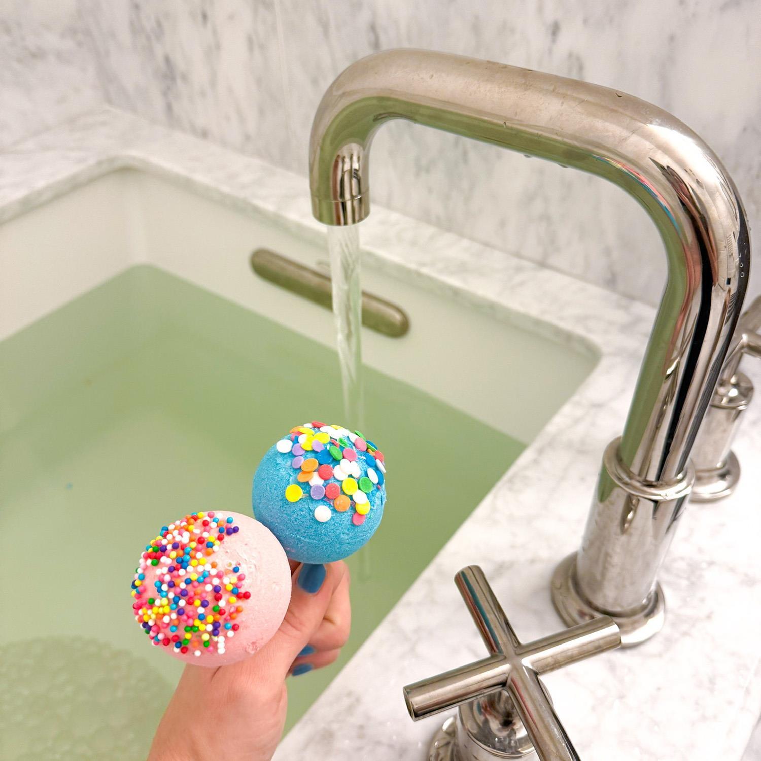 Cake Pop Bath Bomb