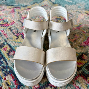 MIA Haukea White Comet Sandal