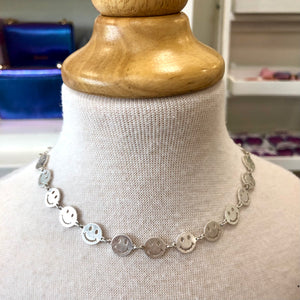 Multi Smile Choker